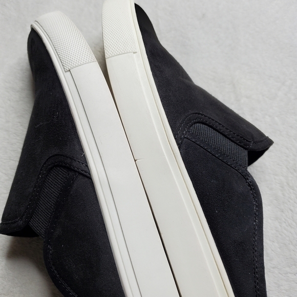 Steve Madden Zima Black Suede Slip On Sneakers - Picture 8 of 12